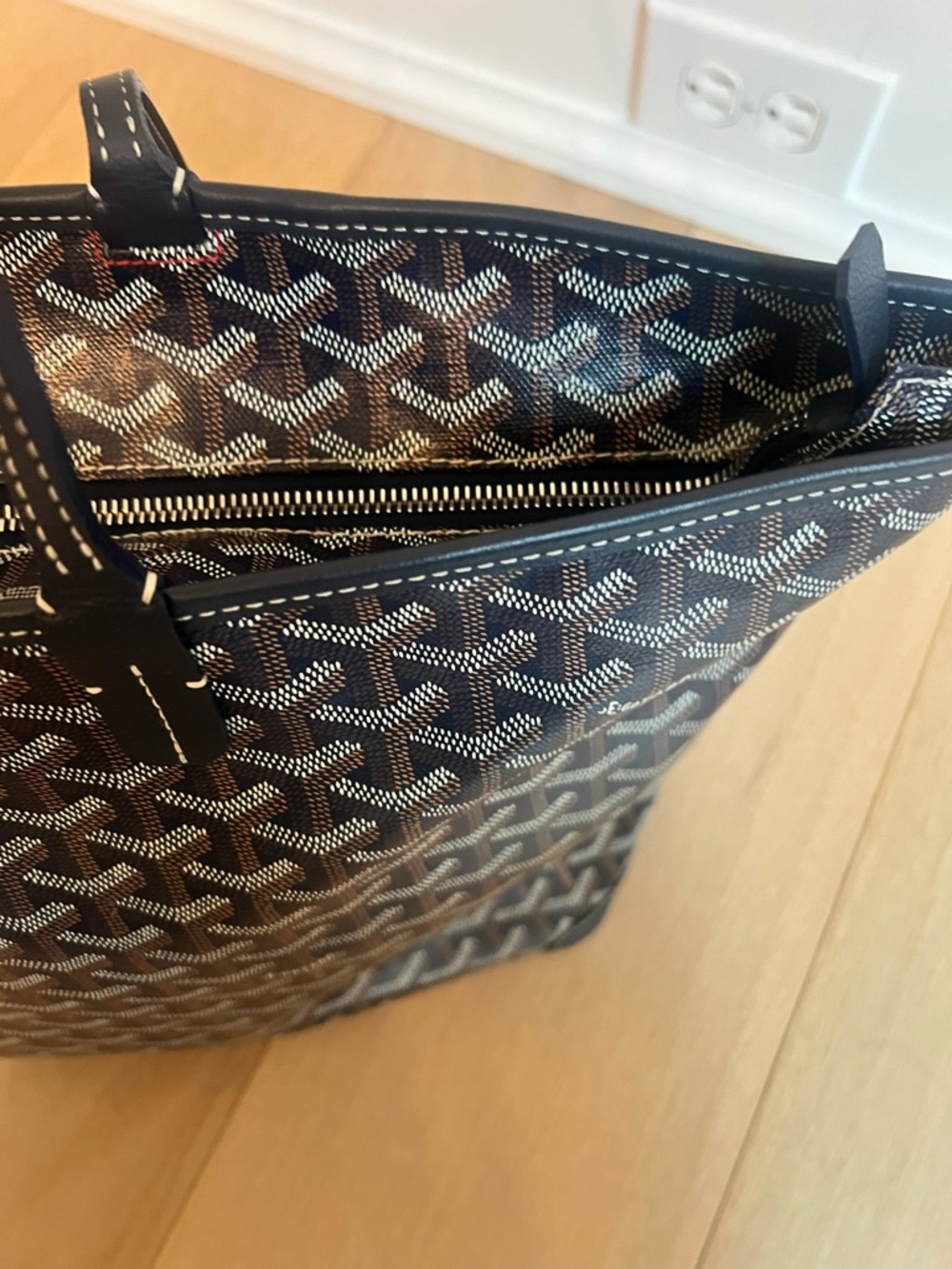 Goyard Artois MM Marine - Picture 8 of 9